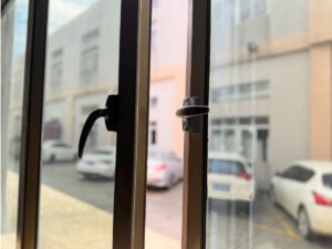 sherma handle window